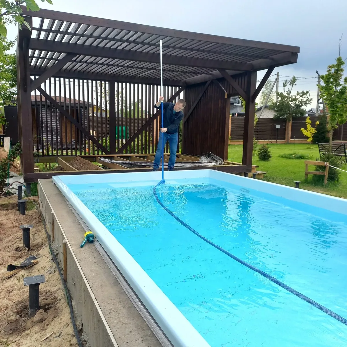 Копинговый бордюрный камень для бассейна Laguna в Энгельсе