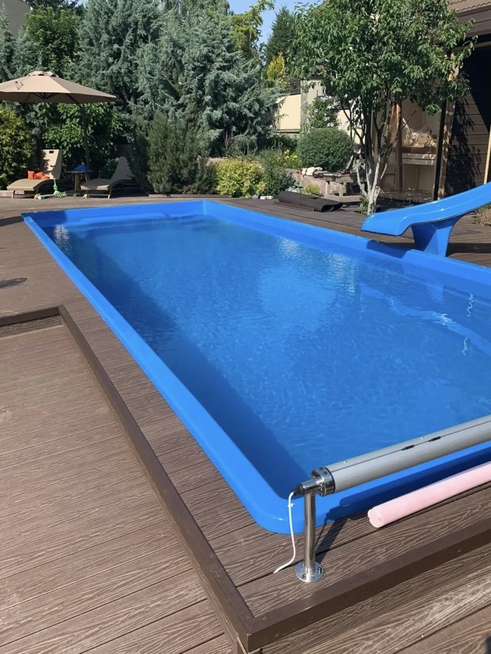 Laguna 9 установлен на участке в Энгельсе